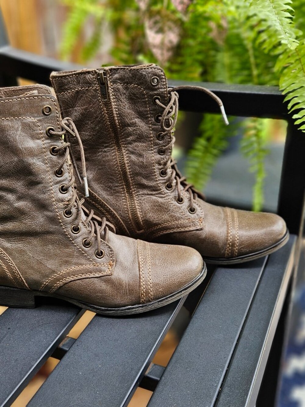 Steve Madden Troopa Combat Stone Boots Sz 7
